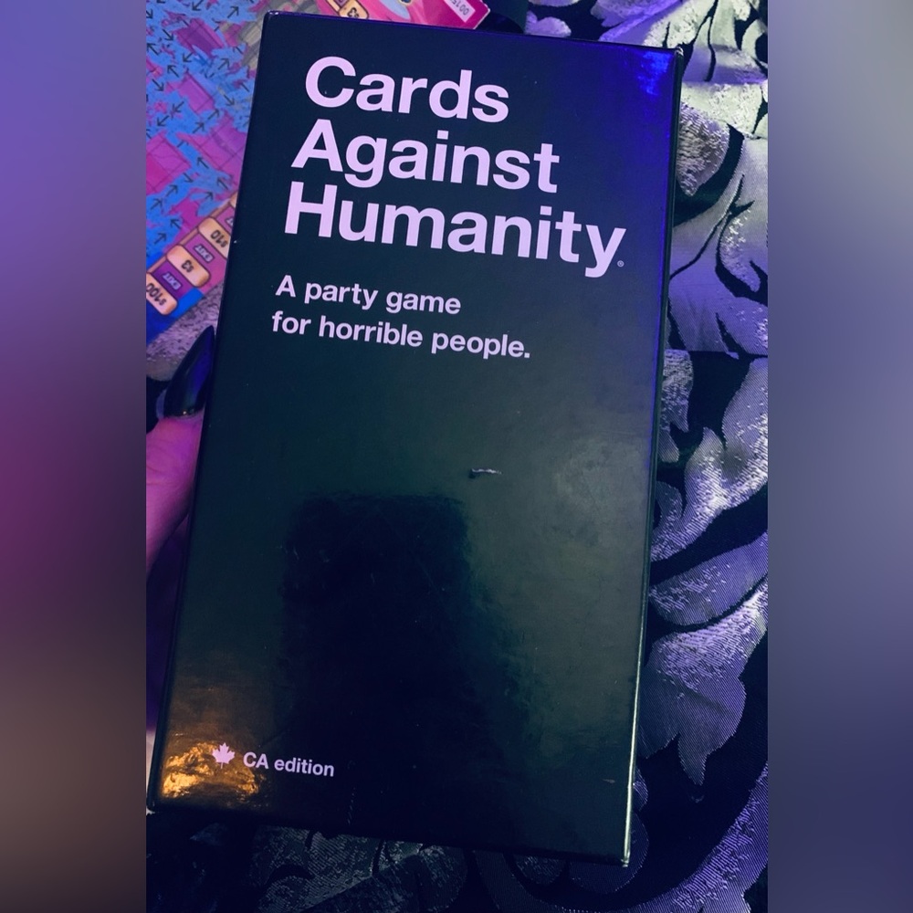 Cards against humanity game